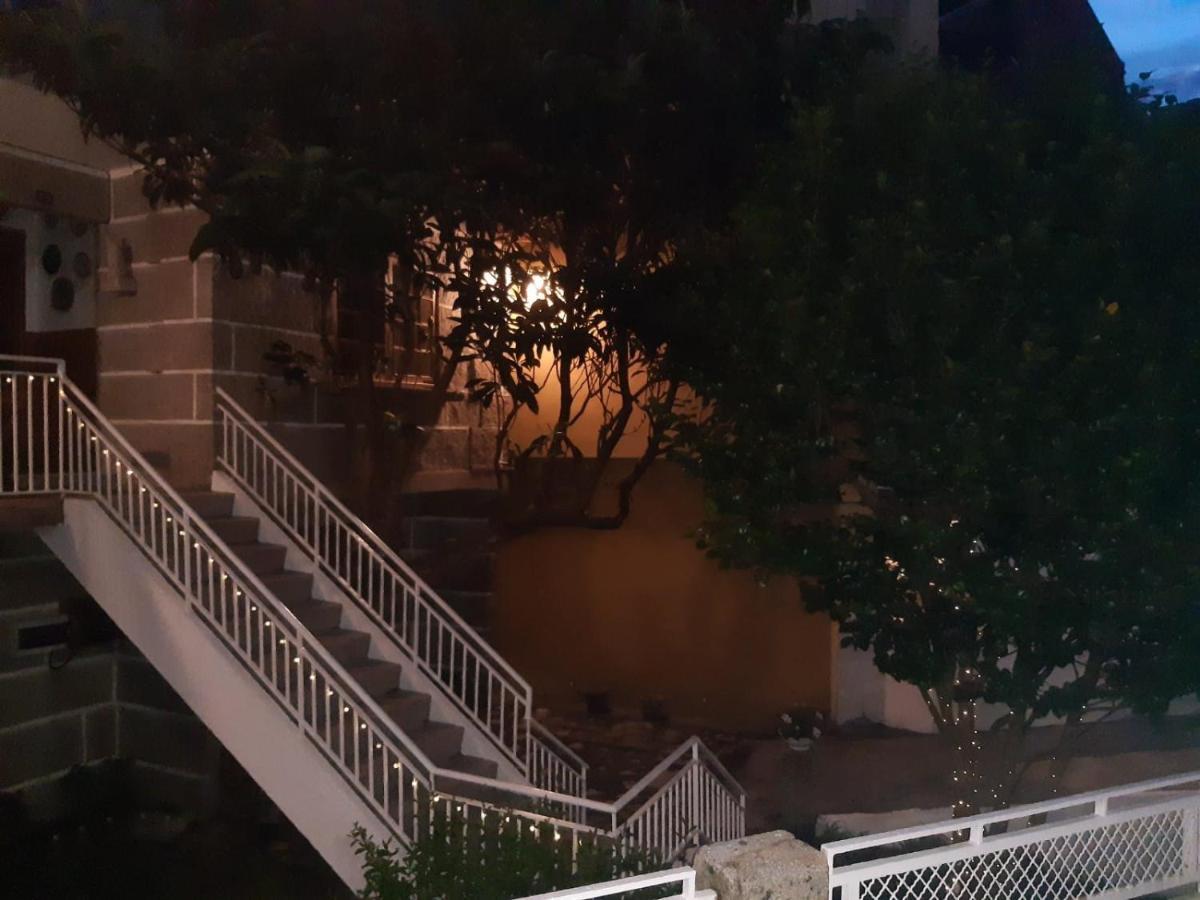 Hyp - La Casa De La Abuela Victoria Villa Arcade Kültér fotó